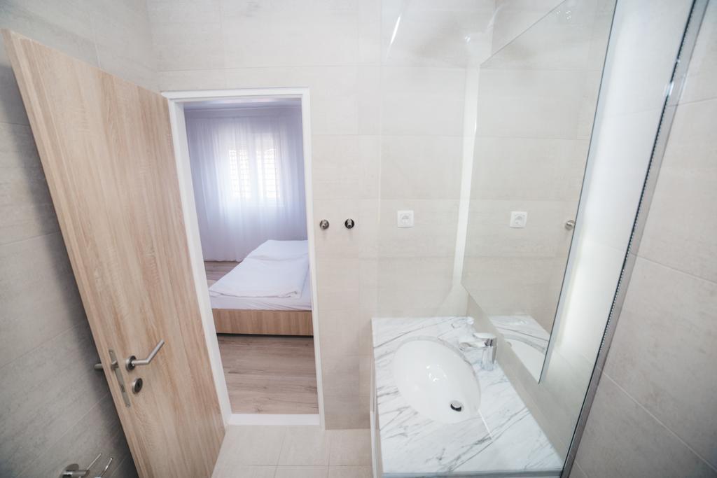 City Apartment One Мостар Екстериор снимка